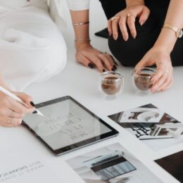 From Scroll to Sale: How to Turn Instagram Followers into Loyal Clients