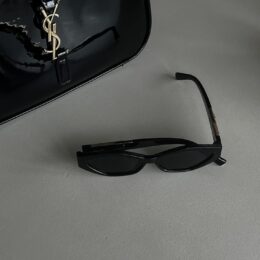 From Scroll to Sale: How to Turn Instagram Followers into Loyal Clients