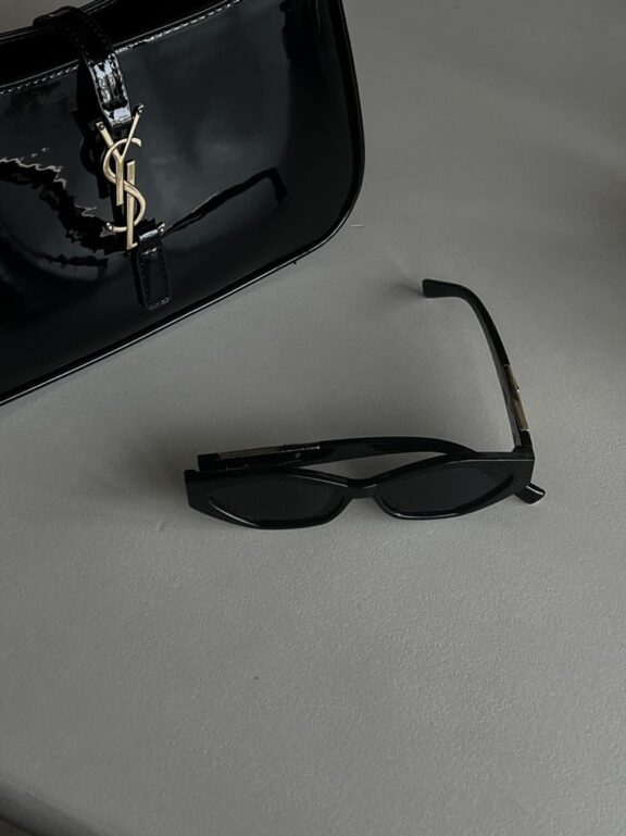 The Discreet Power of AI in Crafting a Luxe Brand Experience